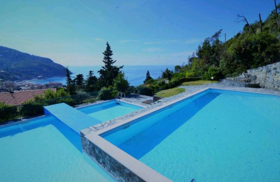 Elegant And Sea View Excelsior Apartment 莱万托 外观 照片