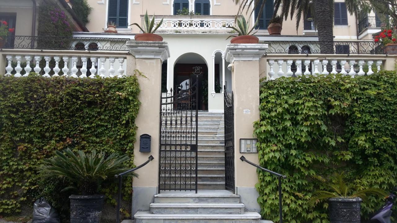 Elegant And Sea View Excelsior Apartment 莱万托 外观 照片